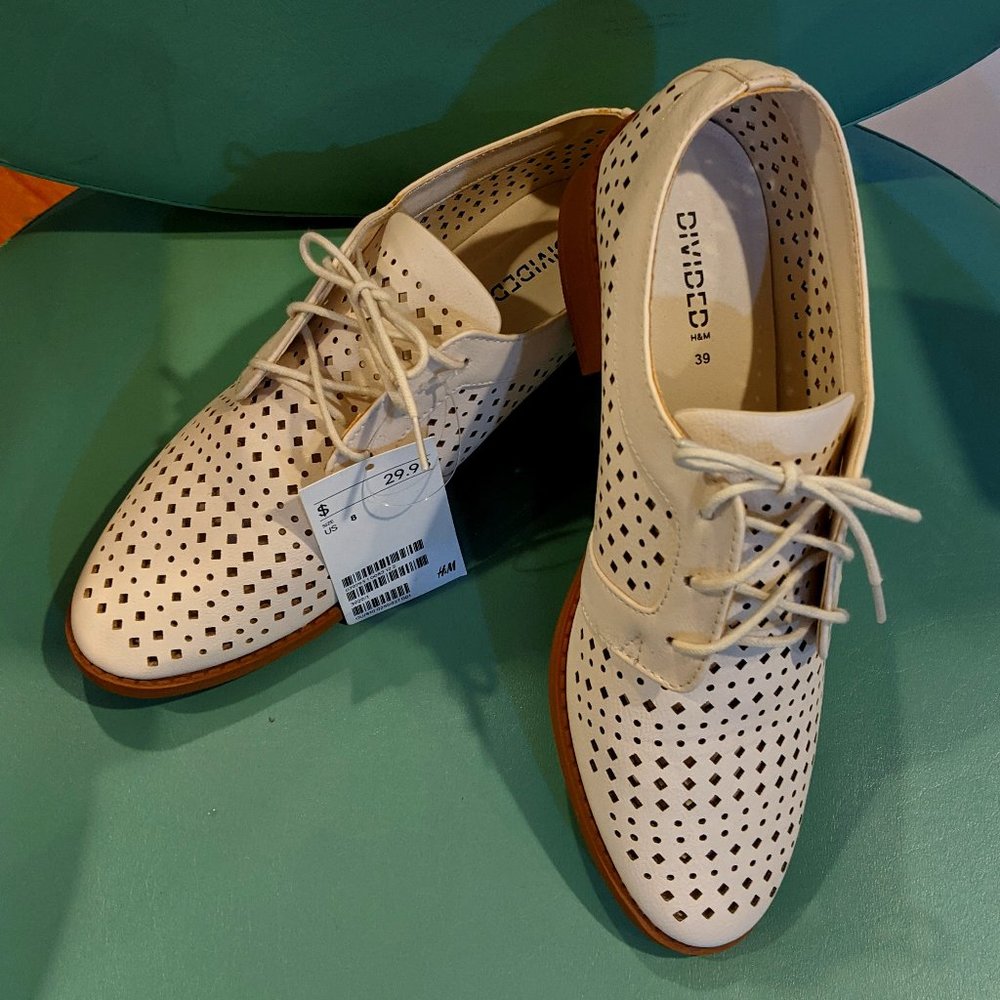 NWT - Perforated-pattern/ Laser Cutout